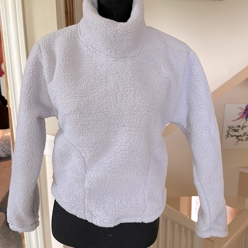 Cozy Cowlneck pullover XS. Lavender. All in Motion. NWT*